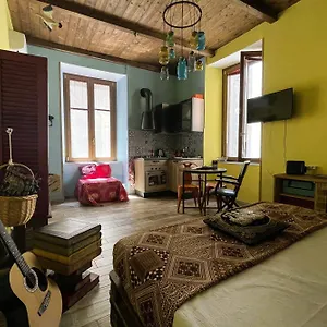 Famme Sta Cuiete Centro Nápoles